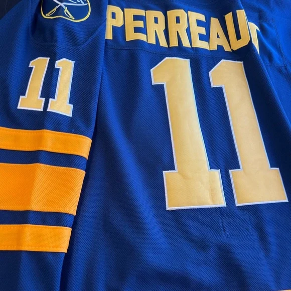 CCM Buffalo Sabres Gilbert Perreault Hockey Jersey French Connection - Picture 7 of 16